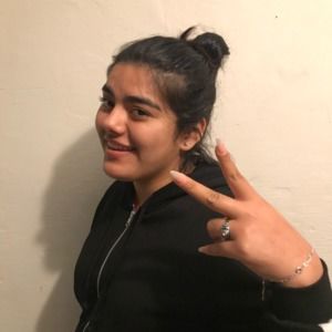 Meet your Posher, Noelia